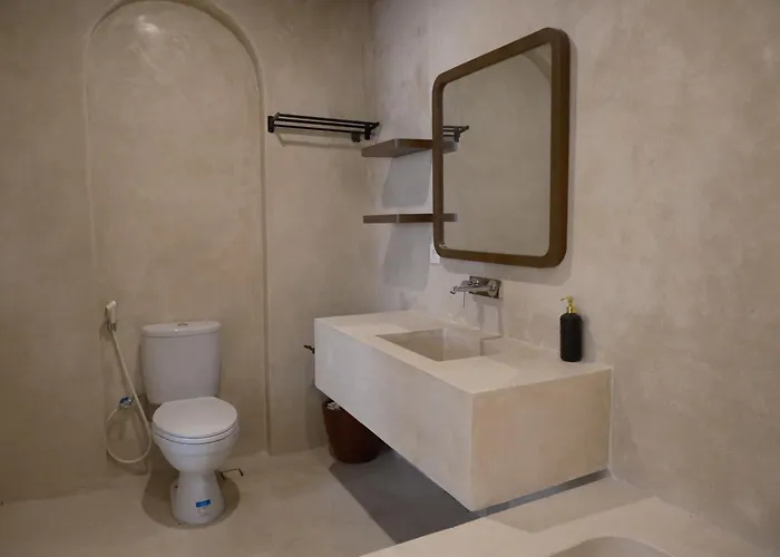 Avaya Boutique By Ayodya Hostel *